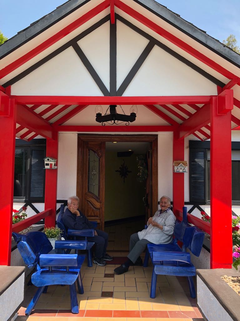 Asilo de ancianos y residencia para adultos mayores 2