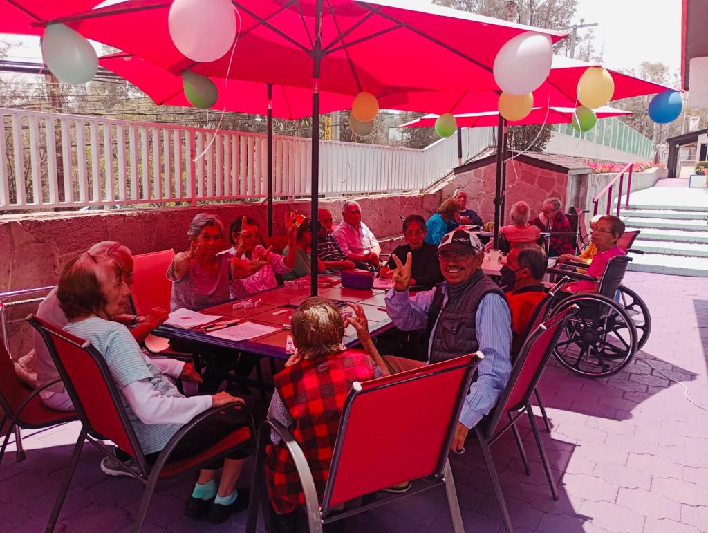 Asilo de ancianos y residencia para adultos mayores 73